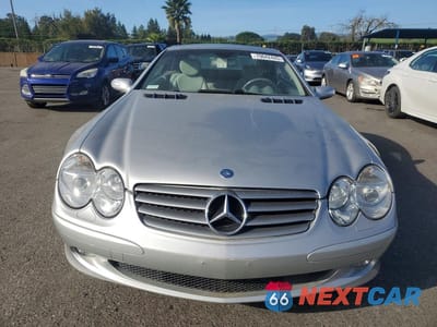 Piąte zdjęcie samochodu w środku: 2004 MERCEDES-BENZ SL 500 VIN:WDBSK75F44F075181 - miniatura
