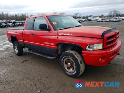 Czwarte zdjęcie samochodu z boku: 2000 DODGE RAM 1500 VIN:3B7HF13Z9YG156031 - miniatura