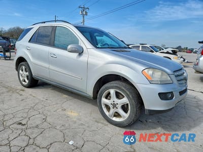 Czwarte zdjęcie samochodu z boku: 2008 MERCEDES-BENZ ML 350 VIN:4JGBB86E18A306372 - miniatura