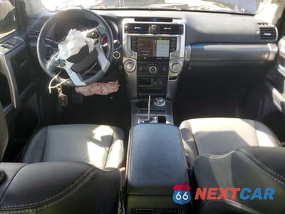 Zdjęcie 8 z 12 samochodu: 2022 TOYOTA 4RUNNER 4WD SUV PREMIUM VIN:JTENU5JR4N6043325 - miniatura