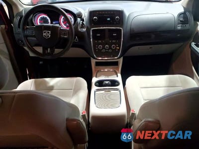Zdjęcie 8 z 14 samochodu: 2013 DODGE GRAND CARAVAN SXT VIN:2C4RDGCG7DR568609 - miniatura