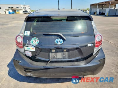 Zdjęcie 6 z 11 samochodu: 2014 TOYOTA PRIUS C TWO VIN:JTDKDTB30E1565002 - miniatura