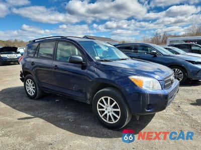 Czwarte zdjęcie samochodu z boku: 2007 TOYOTA RAV4 BASE VIN:JTMBK33V376020827 - miniatura