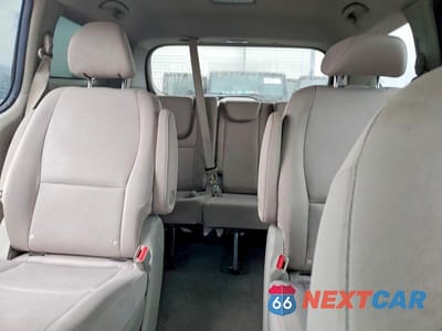 Zdjęcie 10 z 13 samochodu: 2015 KIA SEDONA LX VIN:KNDMB5C10F6039089 - miniatura