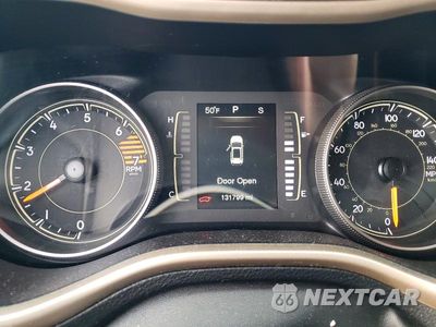Zdjęcie 9 z 12 samochodu: 2016 JEEP CHEROKEE LATITUDE VIN:1C4PJLCB4GW136939 - miniatura