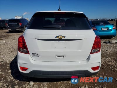 Zdjęcie 6 z 12 samochodu: 2020 CHEVROLET TRAX LS VIN:3GNCJKSBXLL114171 - miniatura