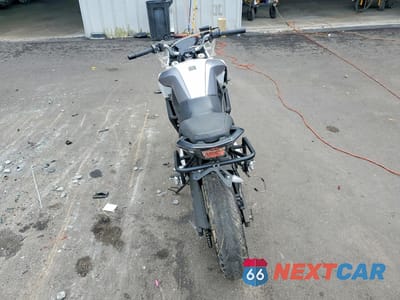 Czwarte zdjęcie samochodu z boku: 2022 CFMOTO CF650 VIN:LCEPEVLD6N6001752 - miniatura