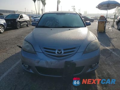 Piąte zdjęcie samochodu w środku: 2006 MAZDA 3 HATCHBACK VIN:JM1BK144561458156 - miniatura