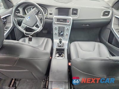 Zdjęcie 8 z 13 samochodu: 2017 VOLVO S60 PREMIER VIN:LYV402TK0HB127923 - miniatura