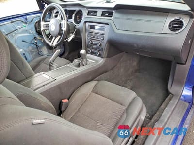 Zdjęcie 8 z 13 samochodu: 2014 FORD MUSTANG VIN:1ZVBP8AMXE5332636 - miniatura