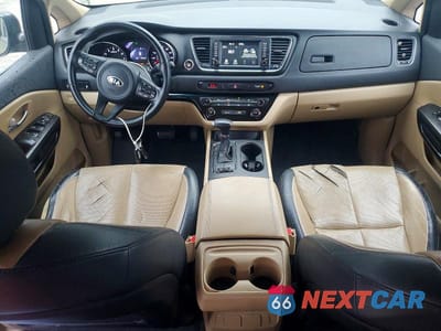 Zdjęcie 8 z 12 samochodu: 2017 KIA SEDONA LX VIN:KNDMB5C1XH6329035 - miniatura