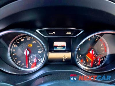 Zdjęcie 9 z 12 samochodu: 2019 MERCEDES-BENZ CLA 250 VIN:WDDSJ4EB7KN773941 - miniatura