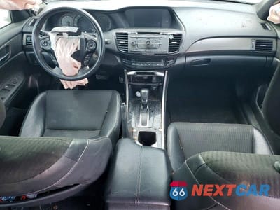 Zdjęcie 8 z 13 samochodu: 2017 HONDA ACCORD SPORT VIN:1HGCR2F66HA117826 - miniatura