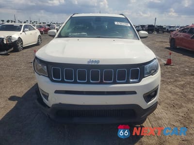Piąte zdjęcie samochodu w środku: 2019 JEEP COMPASS LATITUDE VIN:3C4NJDBB2KT812902 - miniatura