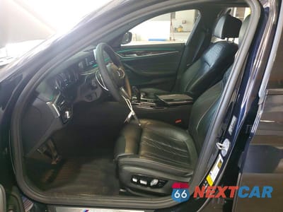 Zdjęcie 7 z 11 samochodu: 2018 BMW M550XI VIN:WBAJB9C53JB035113 - miniatura