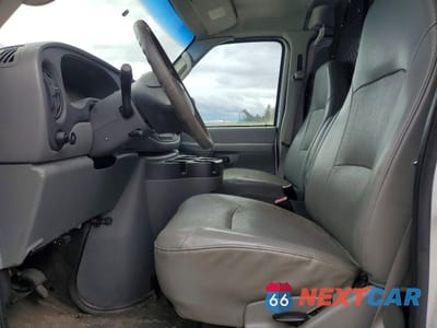 Zdjęcie 7 z 12 samochodu: 2008 FORD ECONOLINE E250 VAN VIN:1FTNE24W88DA41305 - miniatura