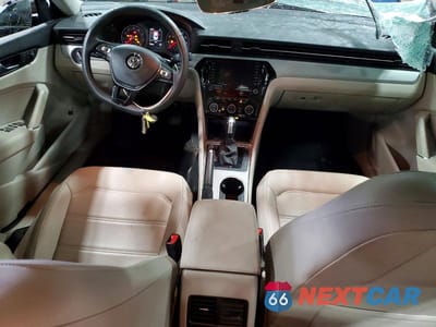 Zdjęcie 8 z 13 samochodu: 2021 VOLKSWAGEN PASSAT SE VIN:1VWSA7A36MC016891 - miniatura