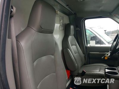 Zdjęcie 11 z 13 samochodu: 2019 FORD E450 BOX TRUCK VIN:1FDXE4FS3KDC04122 - miniatura
