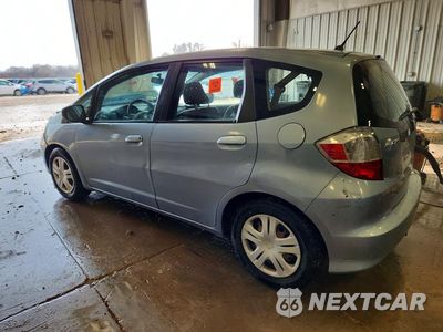 Drugie zdjęcie samochodu z przodu: 2011 HONDA FIT VIN:JHMGE8H30BC021721 - miniatura