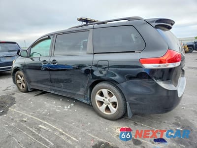 Drugie zdjęcie samochodu z przodu: 2014 TOYOTA SIENNA LE 8-PASSENGER VIN:5TDKK3DC1ES415180 - miniatura