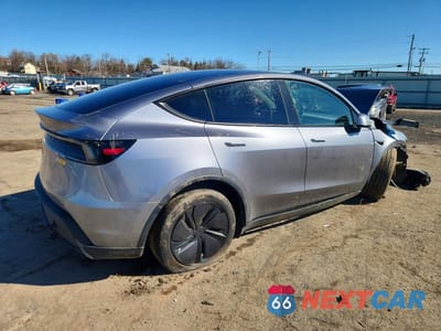 Trzecie zdjęcie samochodu z tyłu: 2026 TESLA MODEL Y VIN:7SAYGDEE3TA411571 - miniatura