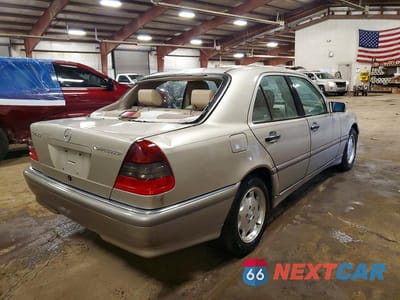 Trzecie zdjęcie samochodu z tyłu: 1999 MERCEDES-BENZ C 230 VIN:WDBHA24G2XA789094 - miniatura