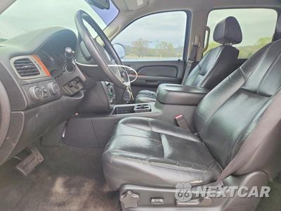 Zdjęcie 7 z 12 samochodu: 2008 GMC YUKON XL K1500 VIN:1GKFK16348J194523 - miniatura