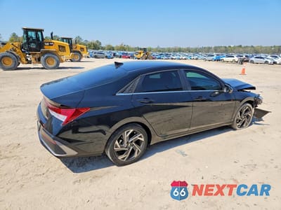 Trzecie zdjęcie samochodu z tyłu: 2024 HYUNDAI ELANTRA LIMITED VIN:KMHLP4DG9RU665326 - miniatura