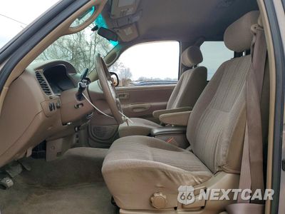 Zdjęcie 7 z 12 samochodu: 2000 TOYOTA TUNDRA SR5 VIN:5TBBT4412YS067565 - miniatura