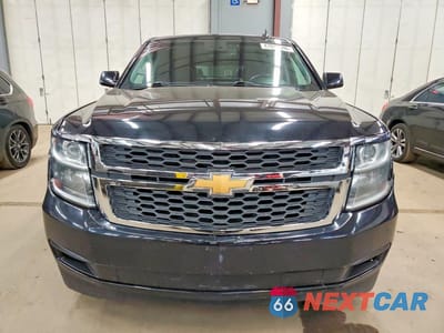Piąte zdjęcie samochodu w środku: 2018 CHEVROLET SUBURBAN K1500 LT VIN:1GNSKHKC6JR329752 - miniatura