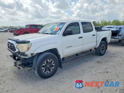 2015 TOYOTA TACOMA PRERUNNER 5TFJX4GN5FX037974 - główne zdjęcie licytacji z USA - miniatura