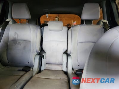 Zdjęcie 10 z 14 samochodu: 2018 HONDA ODYSSEY EX VIN:5FNRL6H5XJB075888 - miniatura
