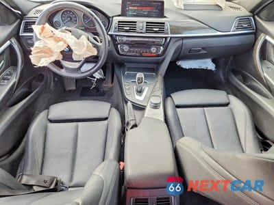 Zdjęcie 8 z 13 samochodu: 2017 BMW 330 XI VIN:WBA8D9G35HNU63663 - miniatura