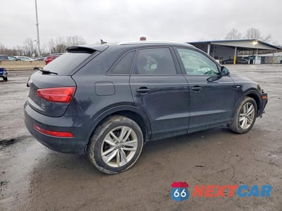 Trzecie zdjęcie samochodu z tyłu: 2018 AUDI Q3 PREMIUM VIN:WA1ECCFSXJR000196 - miniatura