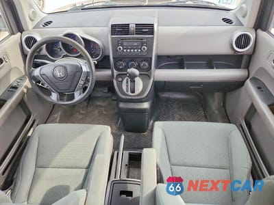Zdjęcie 8 z 13 samochodu: 2010 HONDA ELEMENT EX VIN:5J6YH2H72AL001007 - miniatura