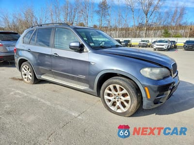 Czwarte zdjęcie samochodu z boku: 2011 BMW X5 XDRIVE35I VIN:5UXZV4C55BL406279 - miniatura