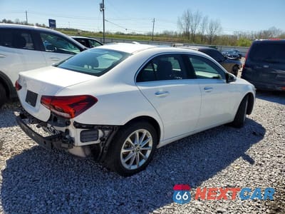 Trzecie zdjęcie samochodu z tyłu: 2019 MERCEDES-BENZ A 220 VIN:WDD3G4EB1KW022976 - miniatura