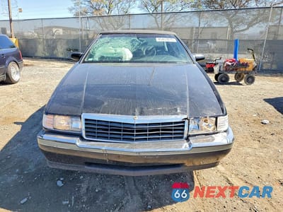 Piąte zdjęcie samochodu w środku: 1994 CADILLAC ELDORADO VIN:1G6EL12Y4RU621059 - miniatura