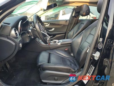 Zdjęcie 7 z 11 samochodu: 2016 MERCEDES-BENZ C 300 4MATIC VIN:55SWF4KB4GU111000 - miniatura