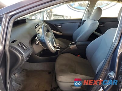 Zdjęcie 7 z 12 samochodu: 2014 TOYOTA PRIUS TWO VIN:JTDKN3DU2E1778391 - miniatura
