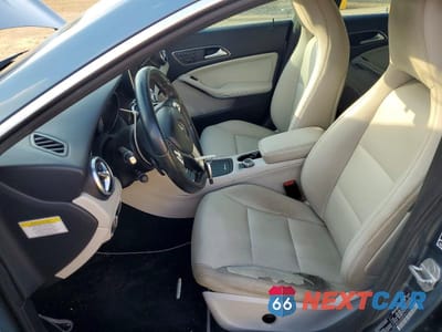 Zdjęcie 7 z 11 samochodu: 2014 MERCEDES-BENZ CLA 250 VIN:WDDSJ4EB0EN067253 - miniatura