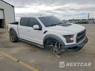 Czwarte zdjęcie samochodu z boku: 2018 FORD F150 RAPTOR VIN:1FTFW1RG6JFD85805 - miniatura