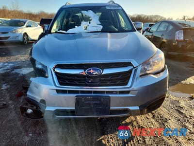 Piąte zdjęcie samochodu w środku: 2017 SUBARU FORESTER 2.5I LIMITED VIN:JF2SJAJC7HH412726 - miniatura