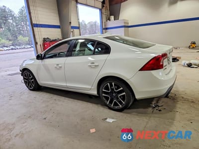 Drugie zdjęcie samochodu z przodu: 2017 VOLVO S60 VIN:YV126MFL4H2422850 - miniatura