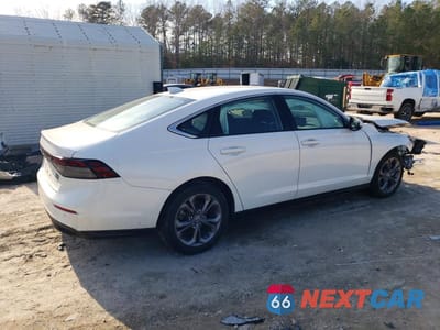 Trzecie zdjęcie samochodu z tyłu: 2024 HONDA ACCORD HYBRID EXL VIN:1HGCY2F68RA005629 - miniatura