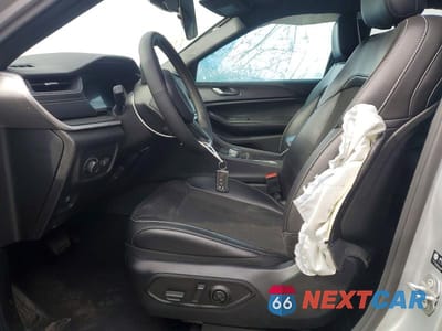 Zdjęcie 7 z 13 samochodu: 2025 JEEP GRAND CHEROKEE LAREDO VIN:1C4RJHAG0SC317616 - miniatura