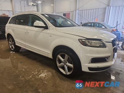 Czwarte zdjęcie samochodu z boku: 2010 AUDI Q7 PRESTIGE VIN:WA1WMAFE6AD007272 - miniatura