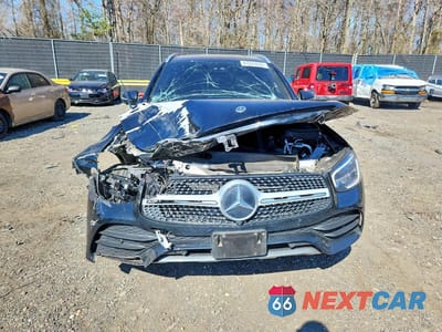 Piąte zdjęcie samochodu w środku: 2021 MERCEDES-BENZ GLC 300 4MATIC VIN:W1N0G8EBXMV285117 - miniatura