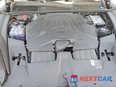 Zdjęcie 12 z 13 samochodu: 2025 PORSCHE CAYENNE VIN:WP1AA2AY8SDA03319 - miniatura