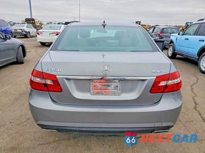 Zdjęcie 6 z 11 samochodu: 2012 MERCEDES-BENZ E 350 4MATIC VIN:WDDHF8JB1CA553499 - miniatura